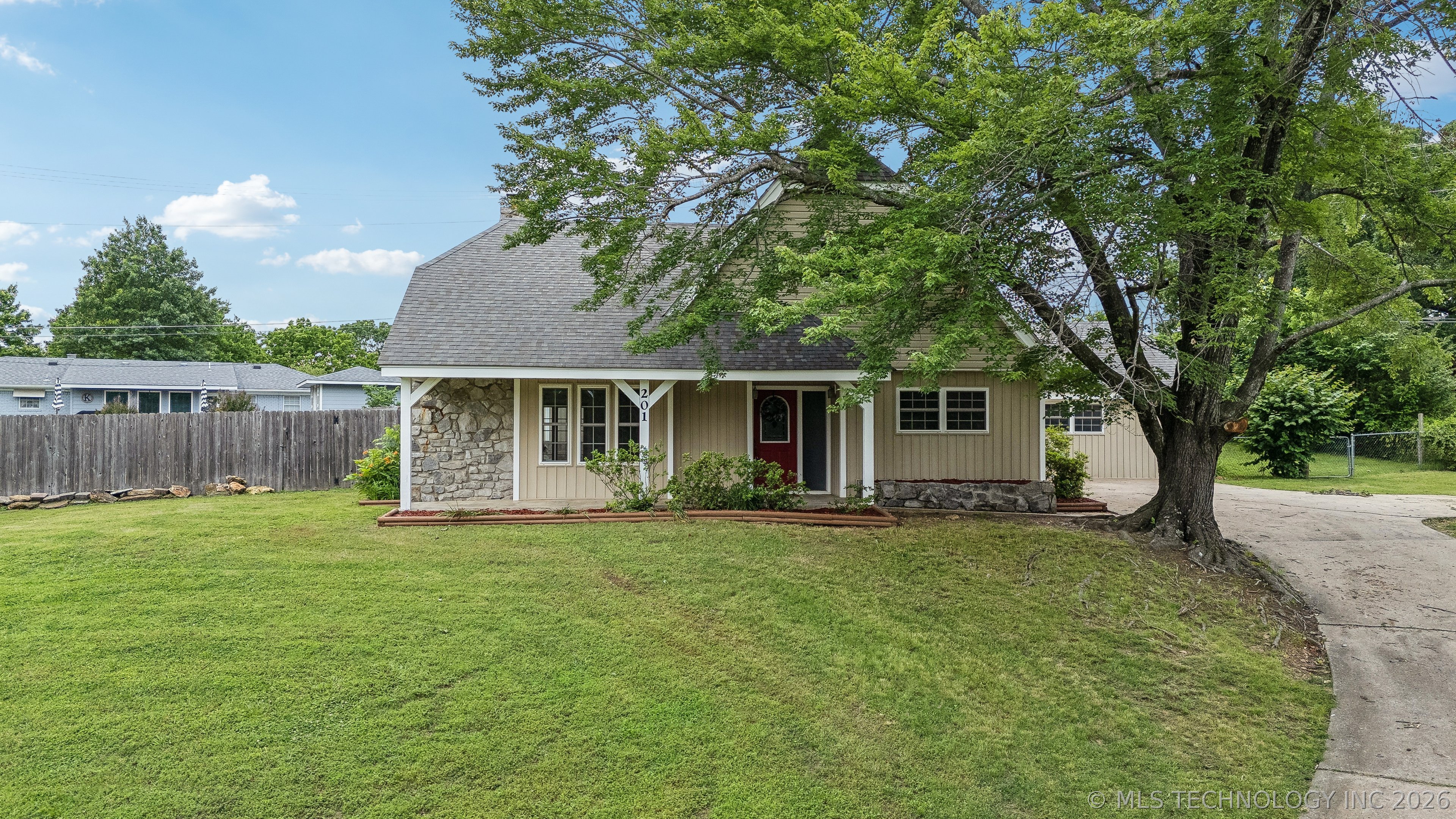 206 Sandy Circle Property Photo 46