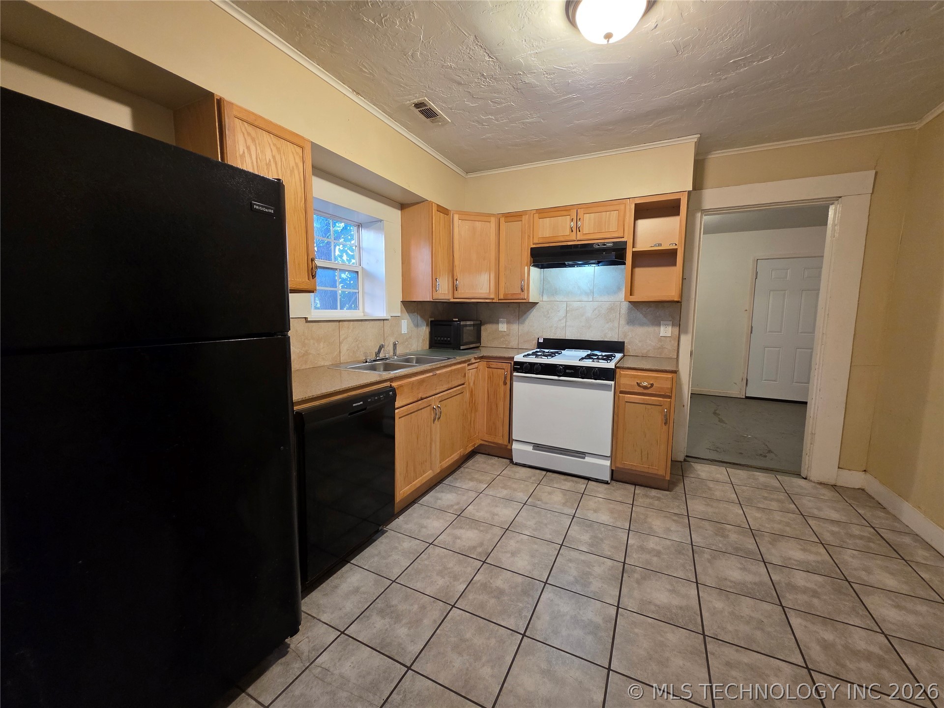 403 S 47th West Avenue Property Photo 5