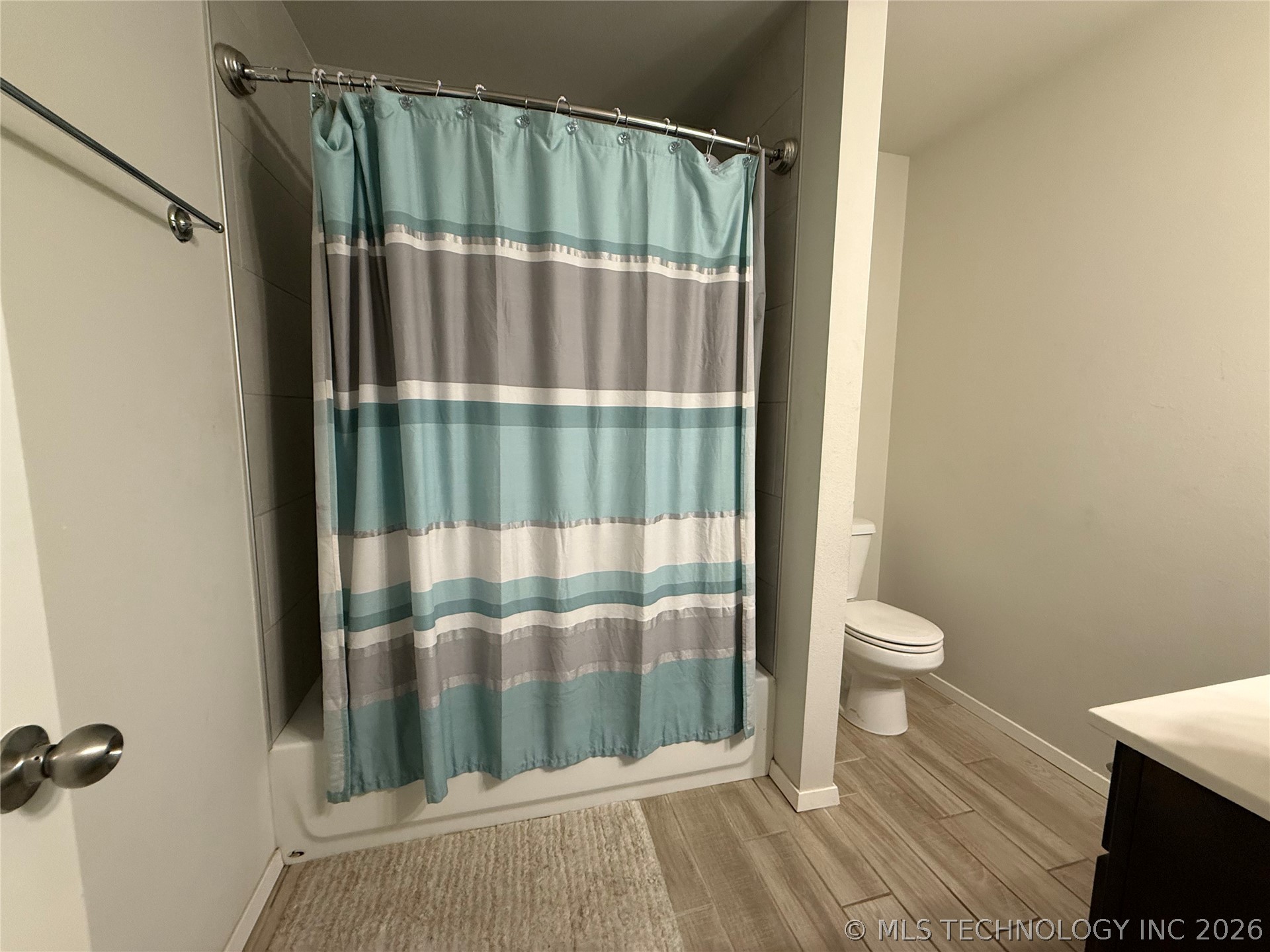 12451 S Kingston Avenue Property Photo 8