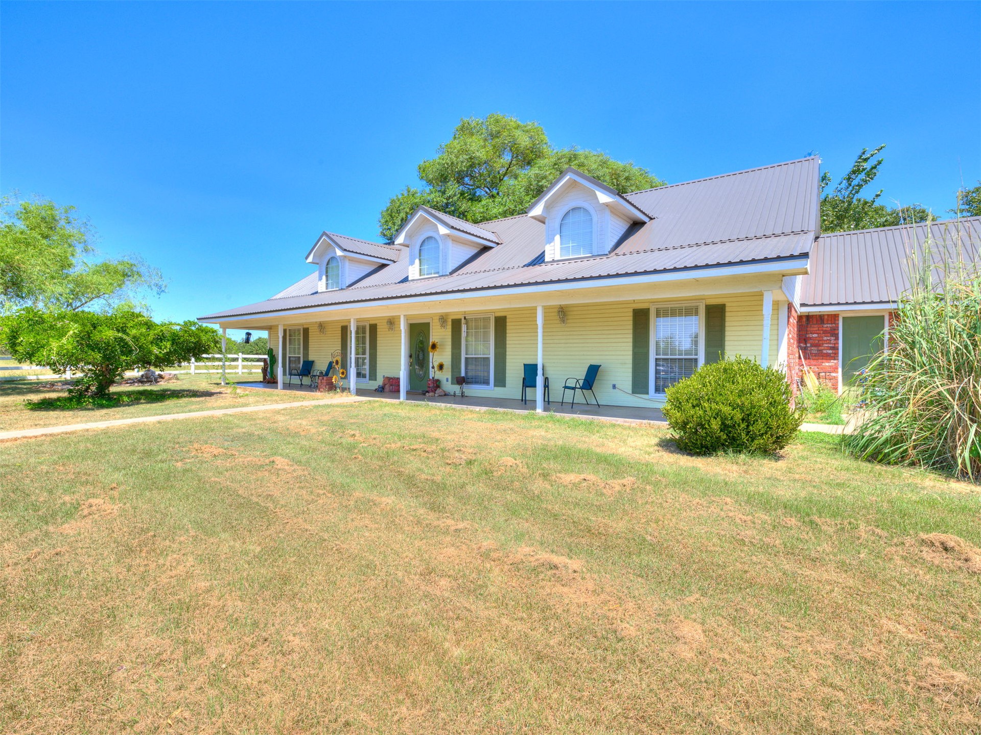 9735 E Sandy Creek Road Property Photo 2