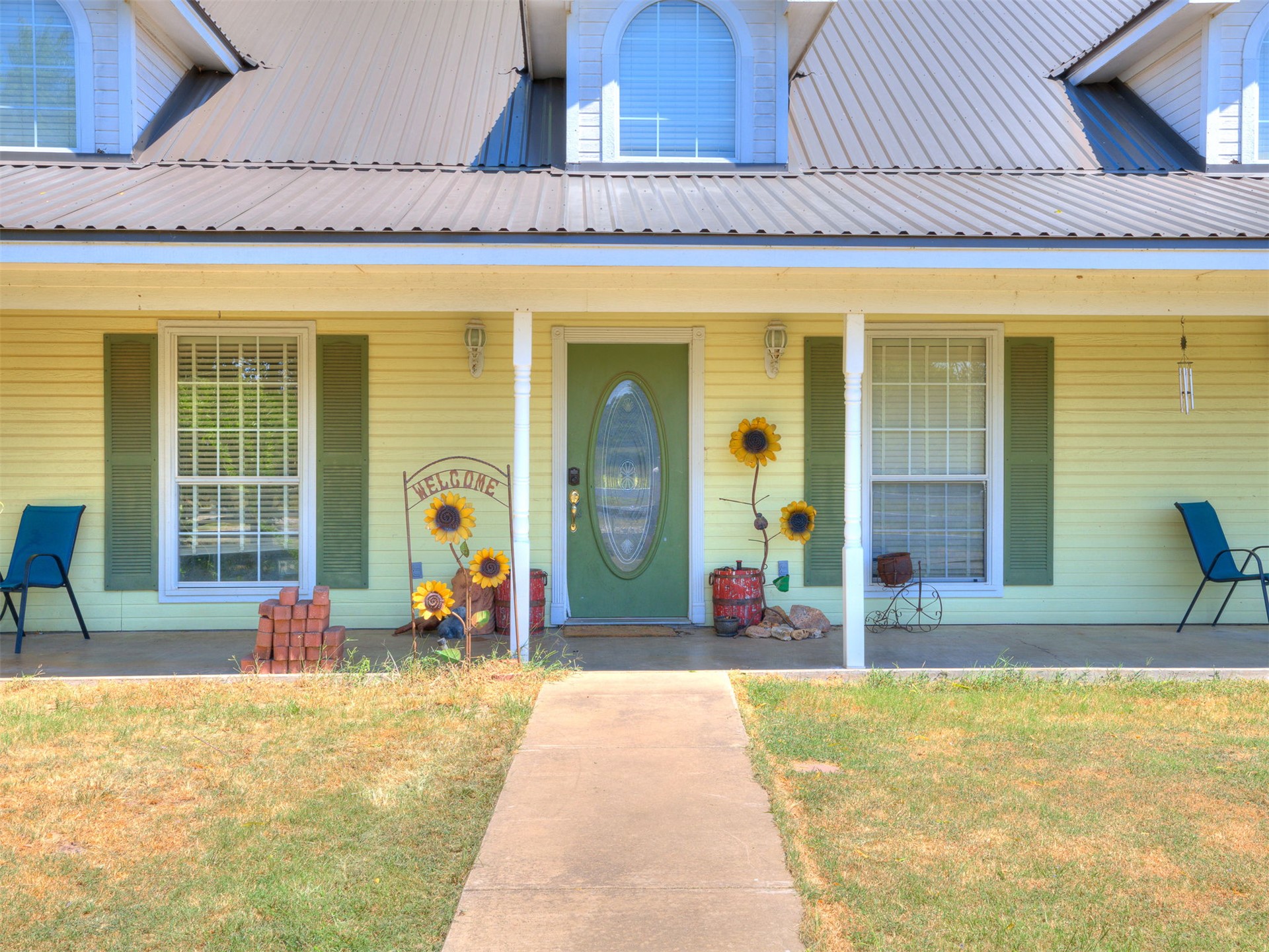 9735 E Sandy Creek Road Property Photo 3