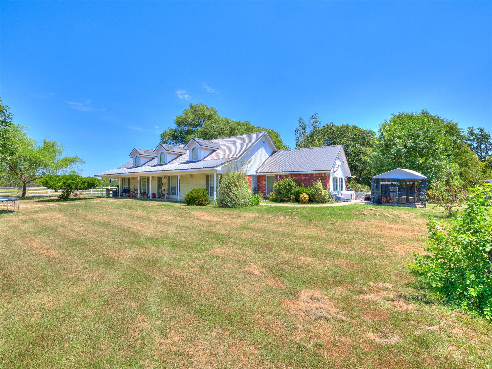 9735 E Sandy Creek Road Property Photo 4
