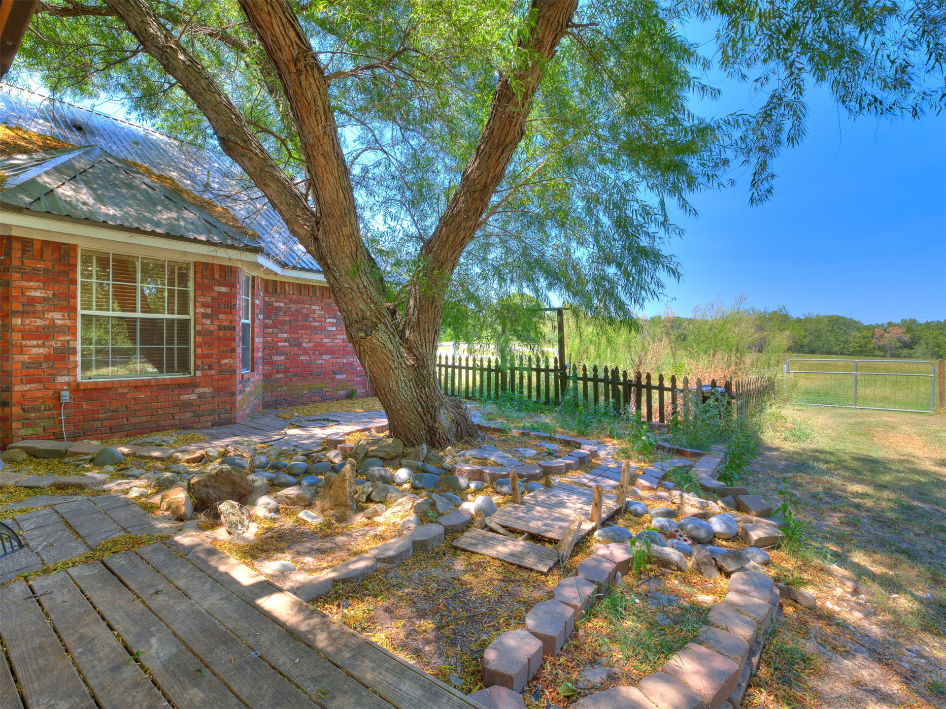 9735 E Sandy Creek Road Property Photo 19