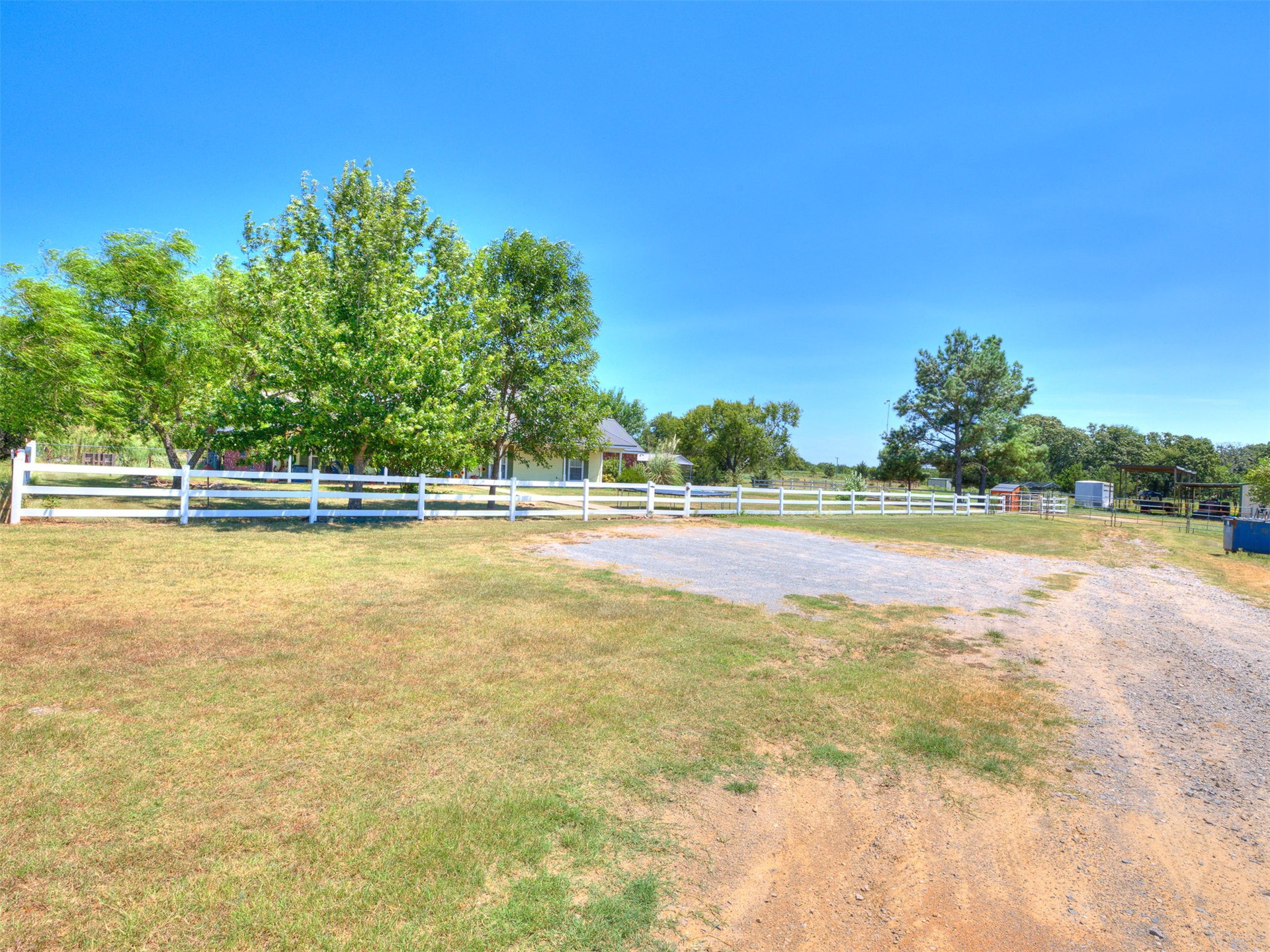 9735 E Sandy Creek Road Property Photo 21