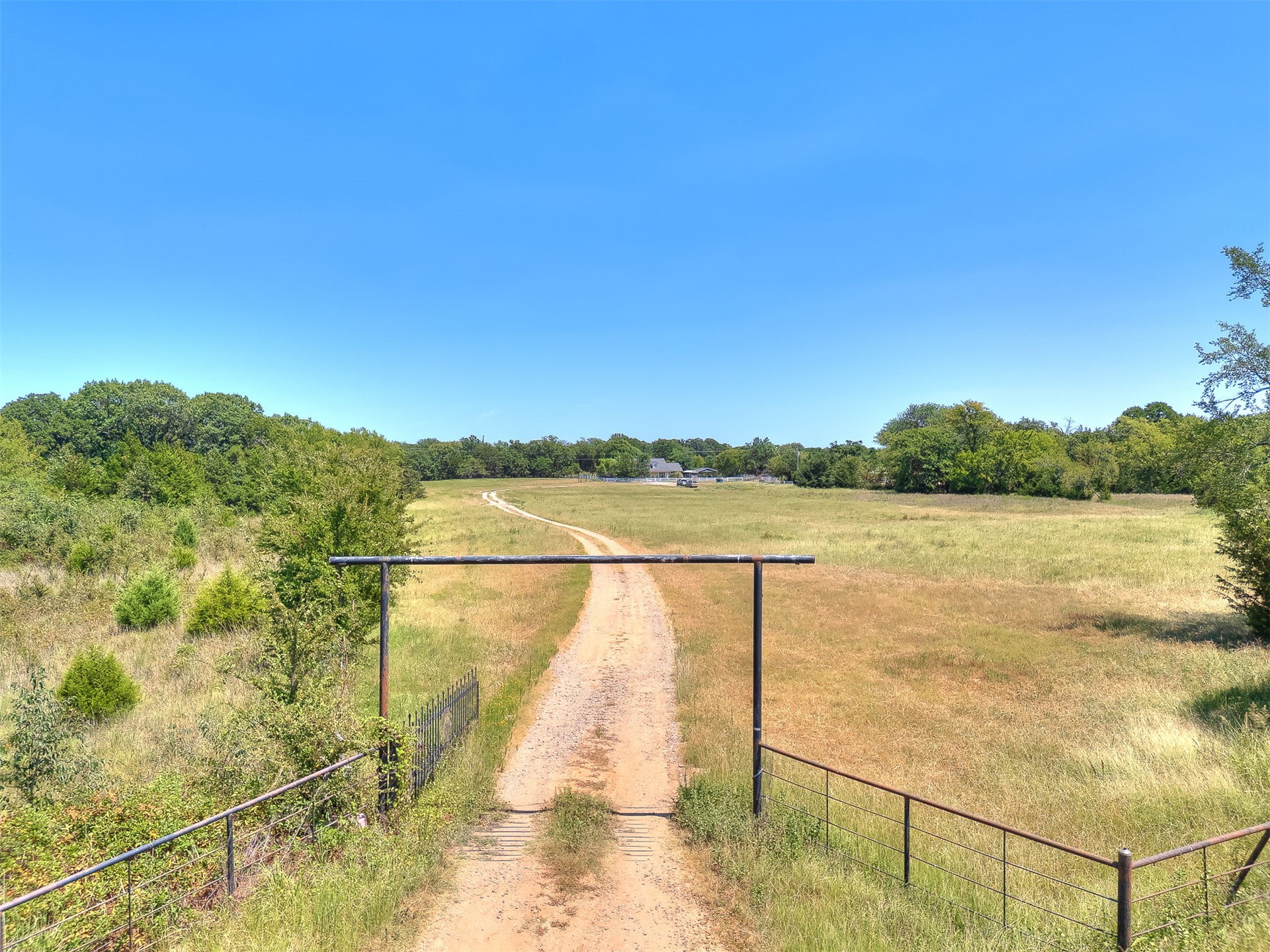 9735 E Sandy Creek Road Property Photo 89