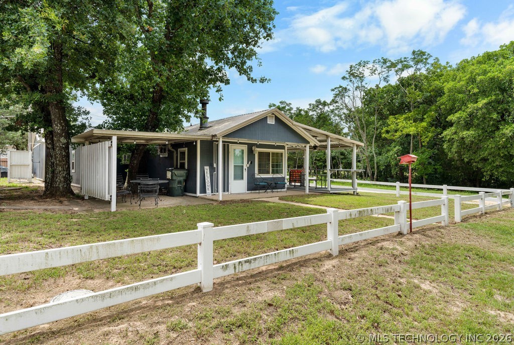 5112 Oakwood Property Photo 3