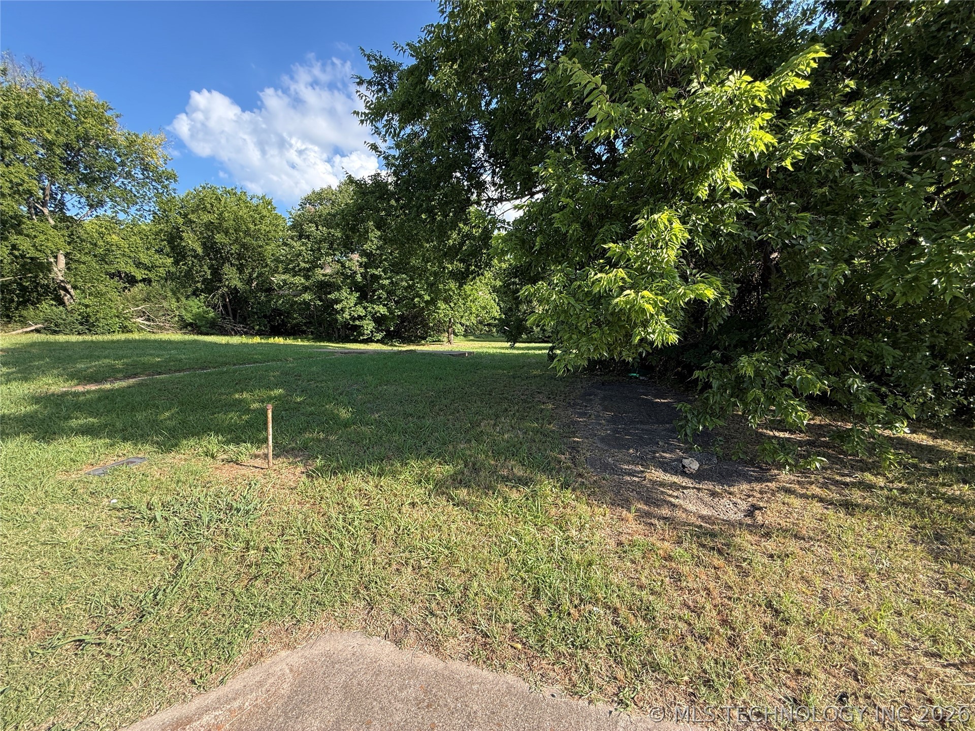 1000 9th Ne Property Photo 1
