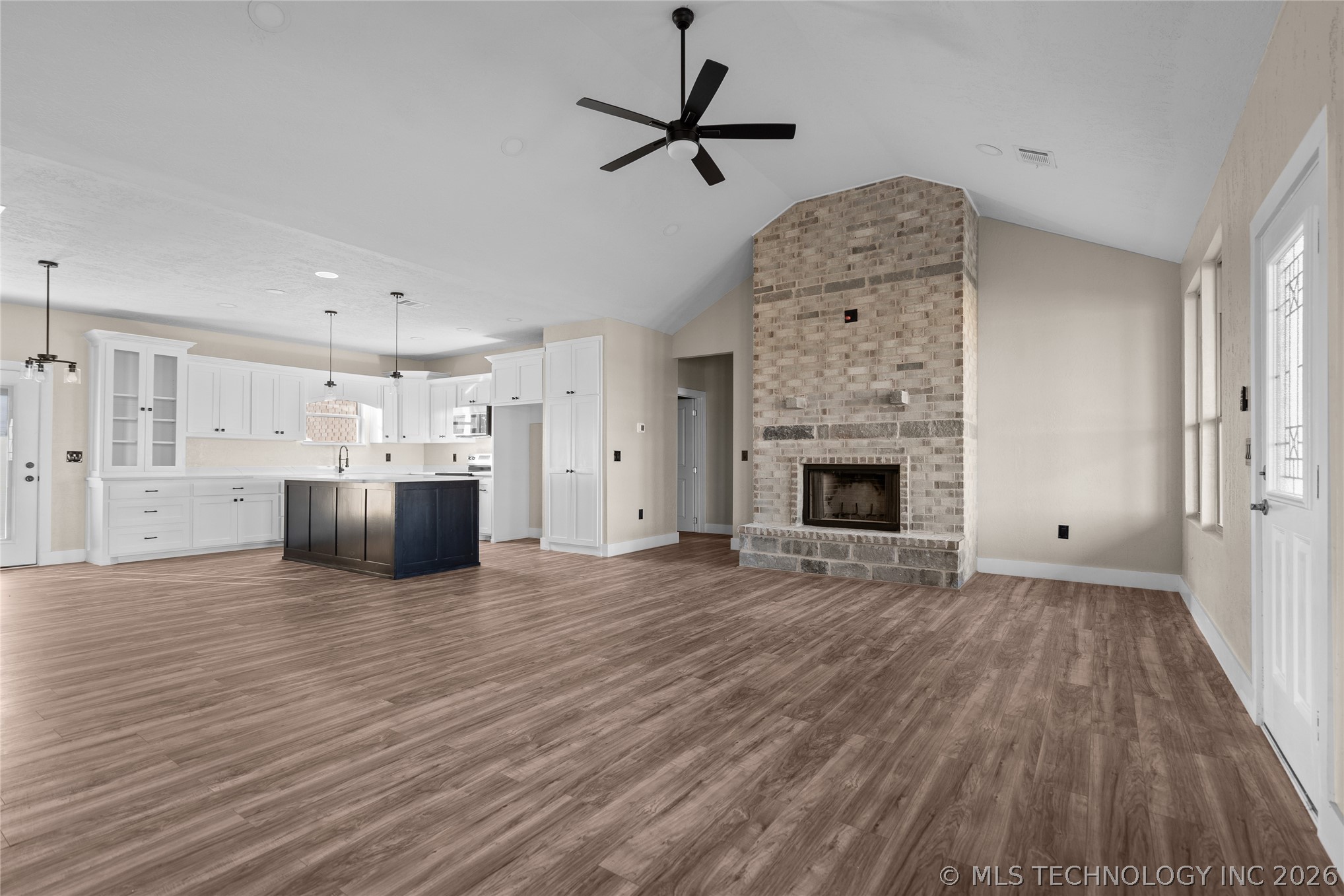 12499 Fox Hollow Road Property Photo 2