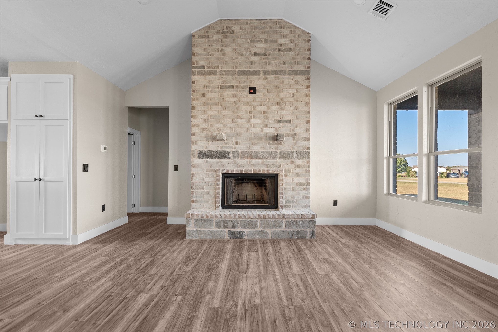 12499 Fox Hollow Road Property Photo 4