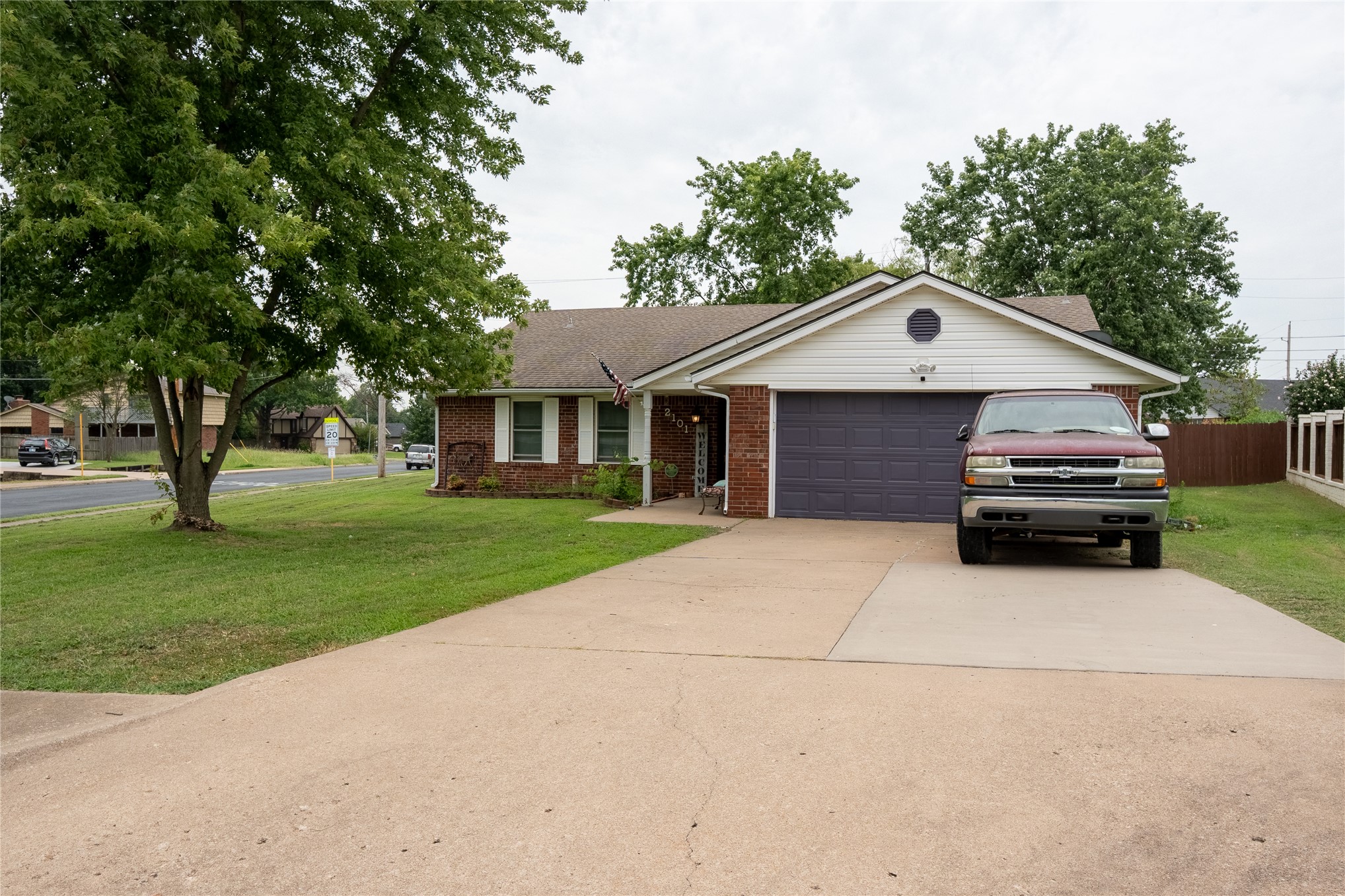 2101 Jefferson Place Property Photo 1