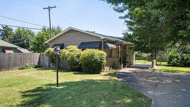 1260 S Indianapolis Avenue Property Photo 1