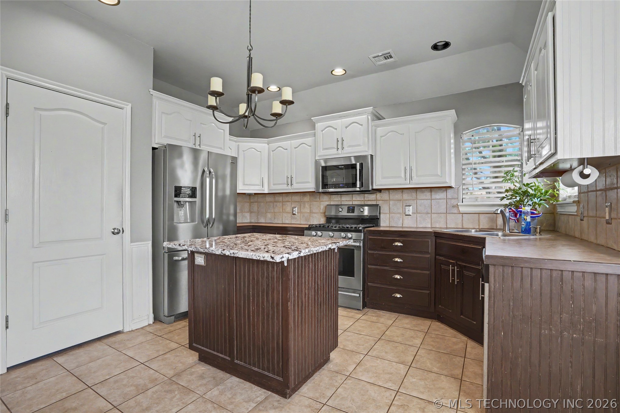 18905 E 50th Place S Property Photo 13