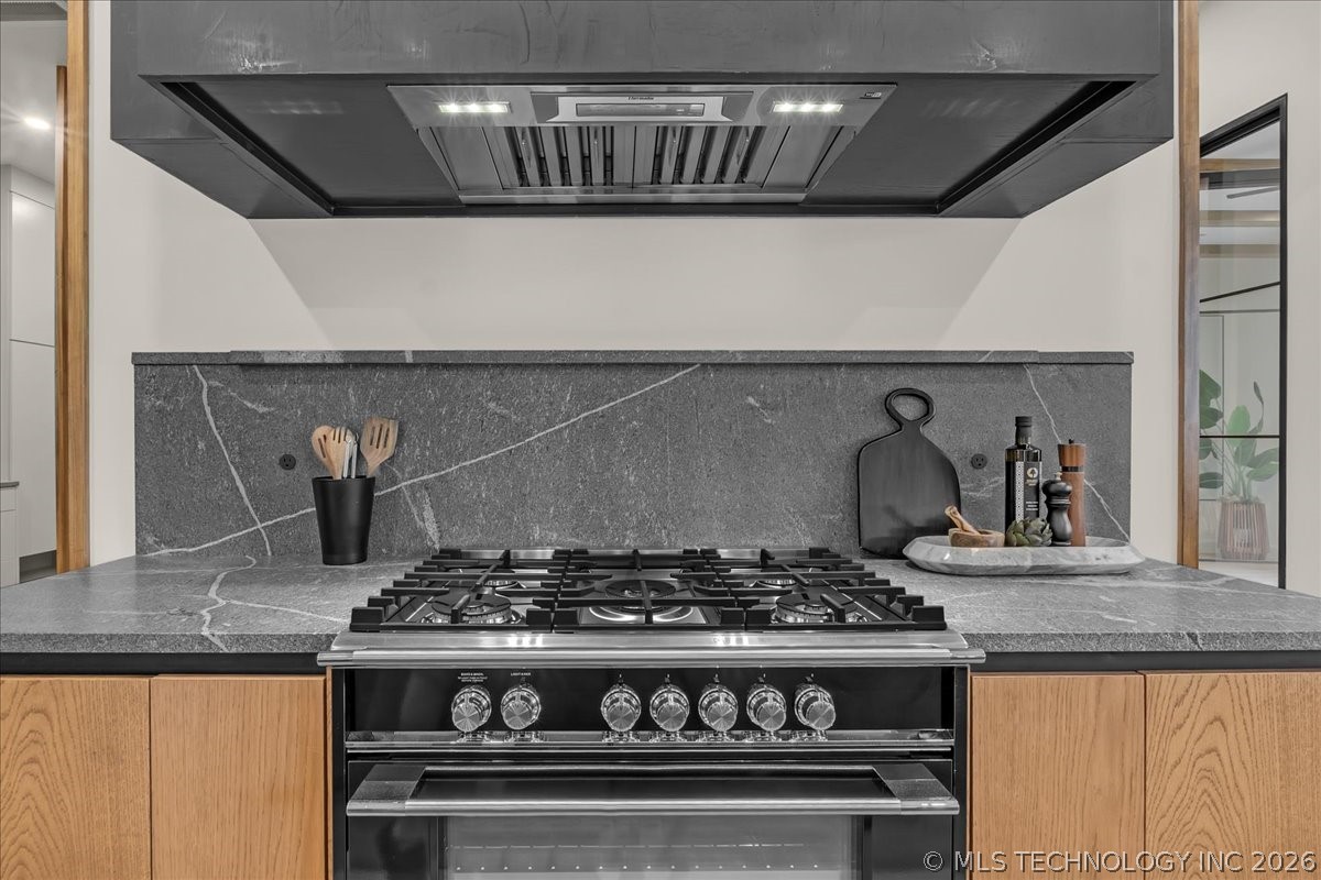 17744 E White Tail Cove Property Photo 19