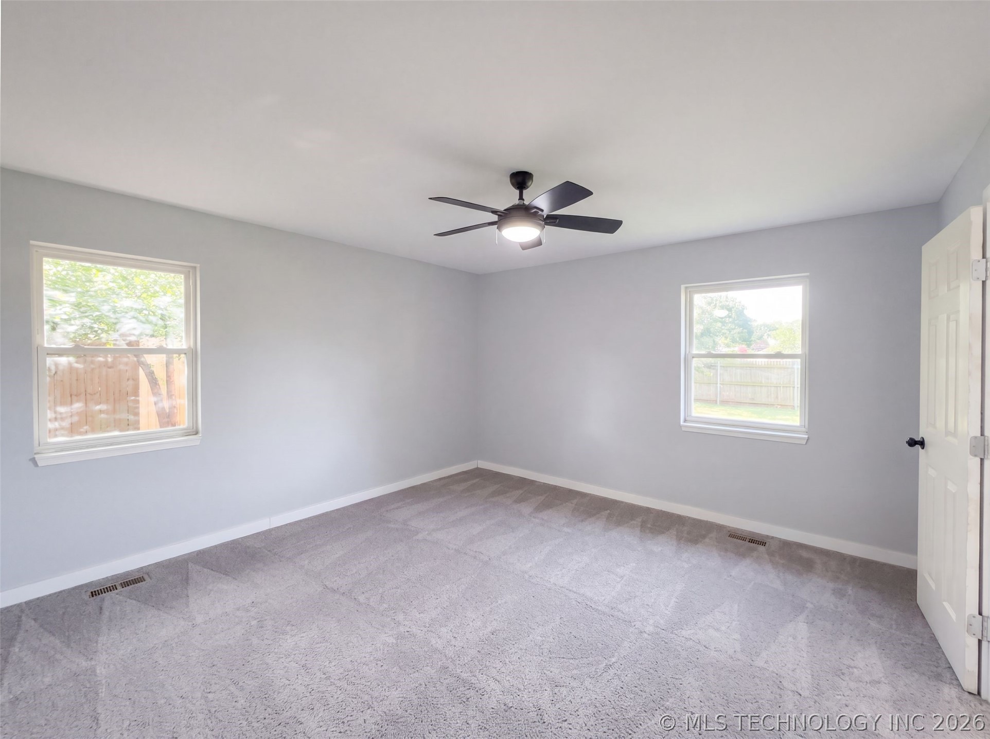 1123 E Willham Drive Property Photo 14