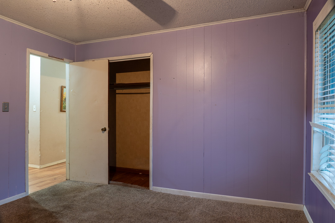 151 E 4th Property Photo 17