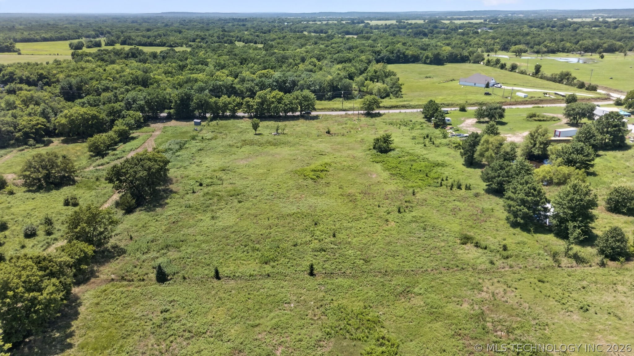 6100 N 160 Road Property Photo 4