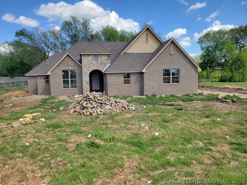 20925 S Windsor Avenue Property Photo 1