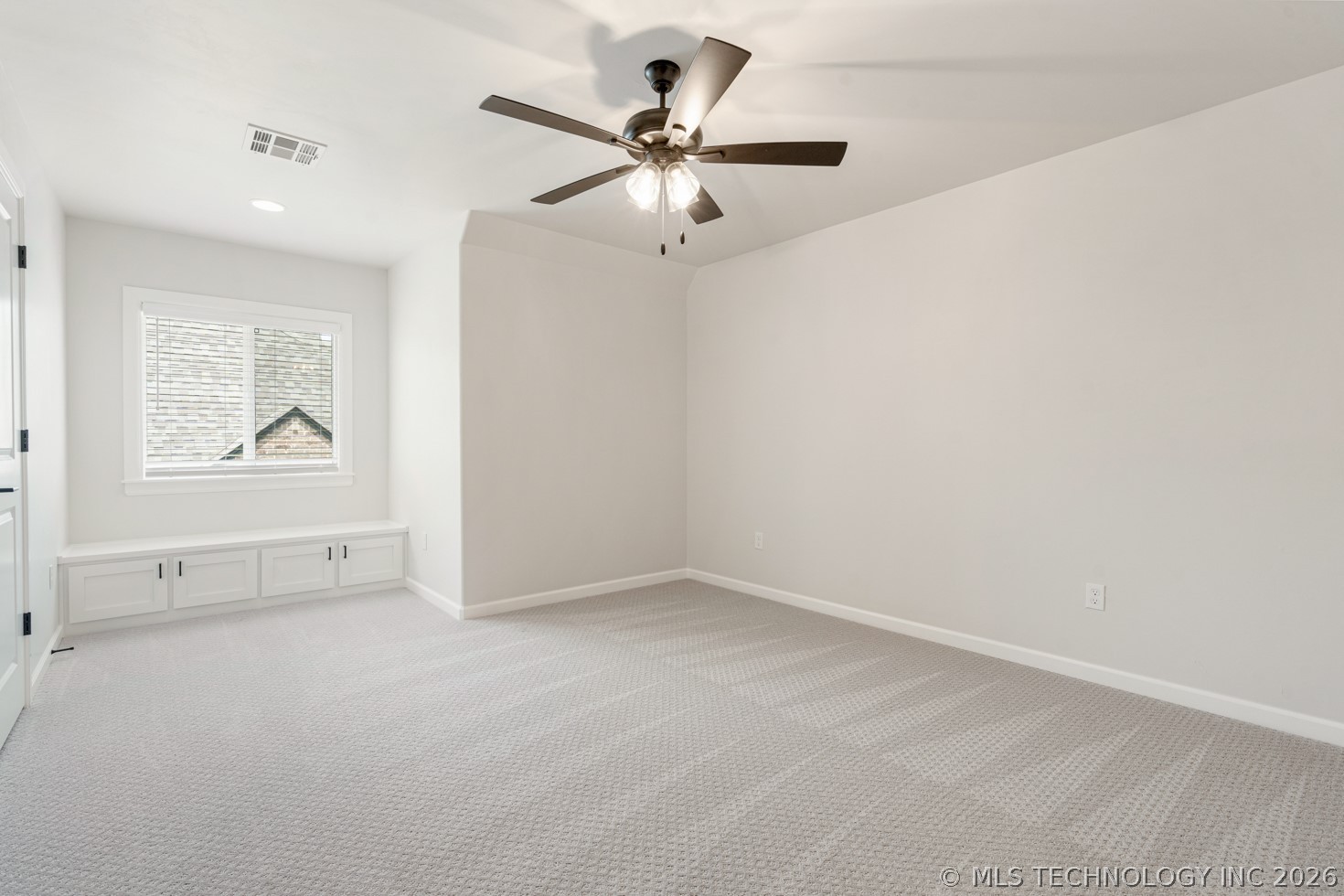 12806 S Irvington Avenue Property Photo 42
