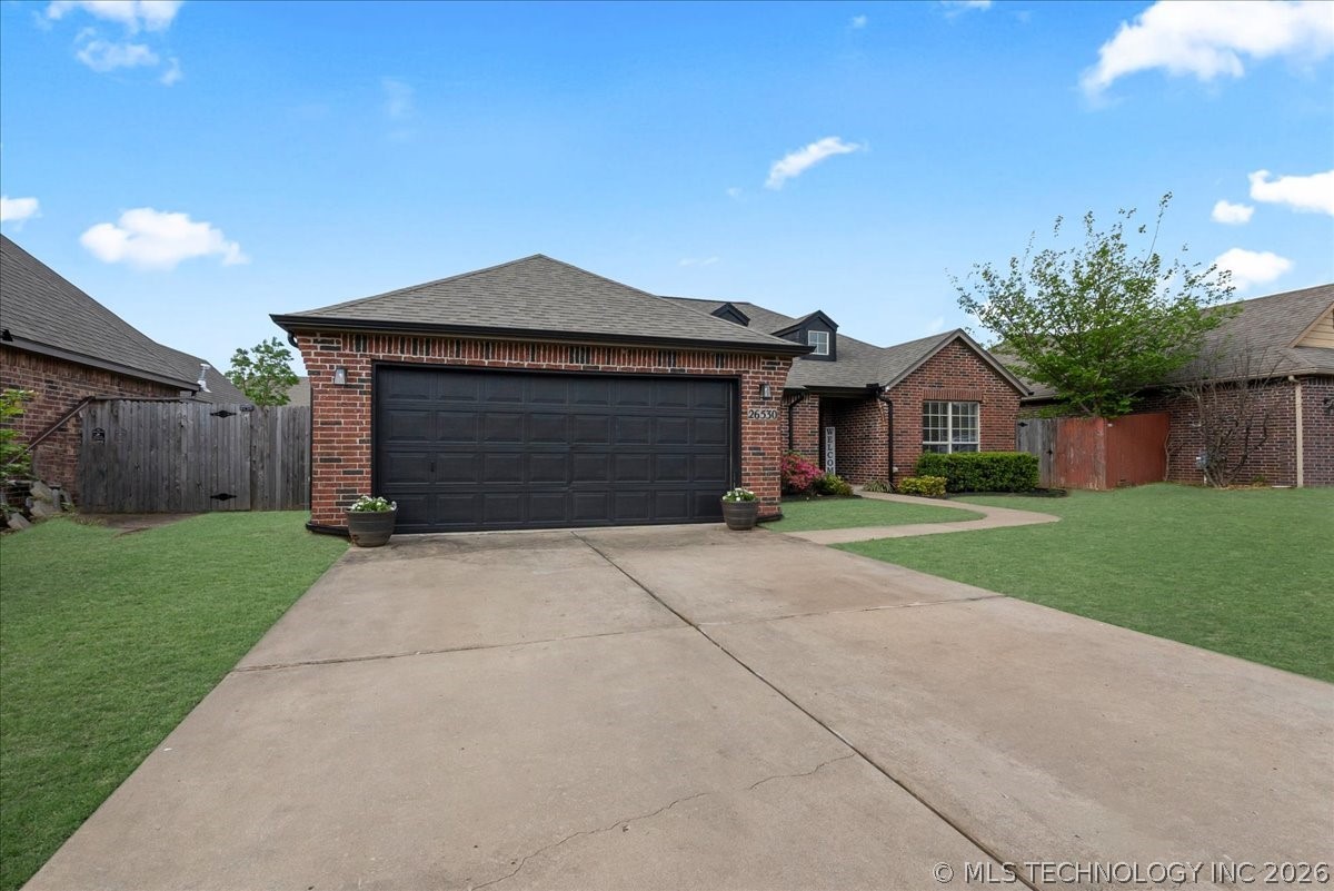 26530 Foxen Drive Property Photo 2