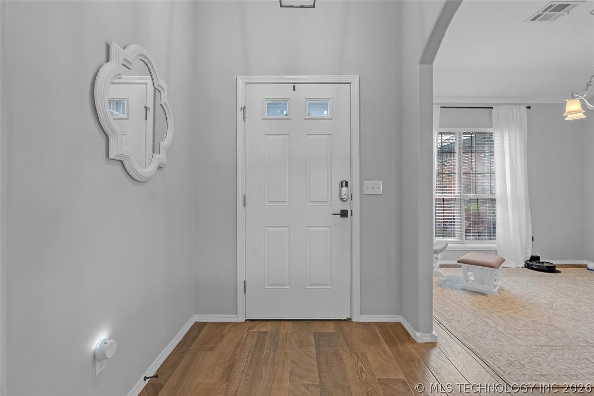26530 Foxen Drive Property Photo 4