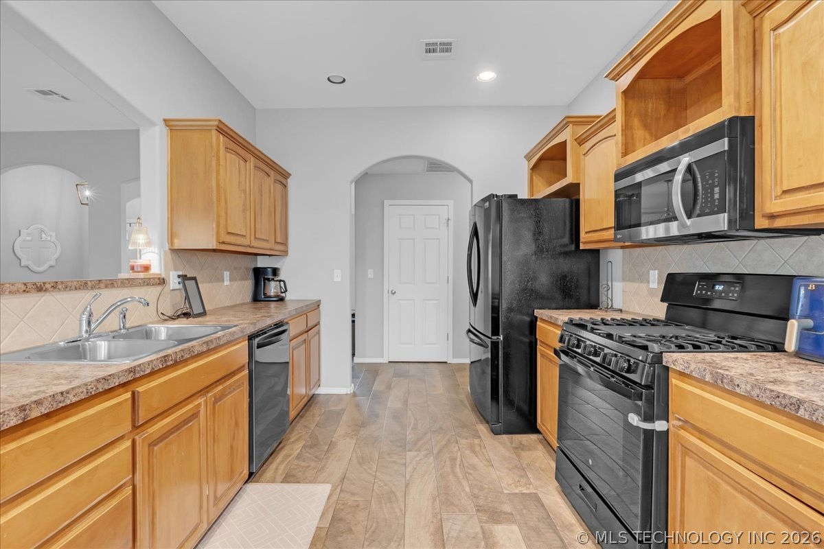 26530 Foxen Drive Property Photo 14
