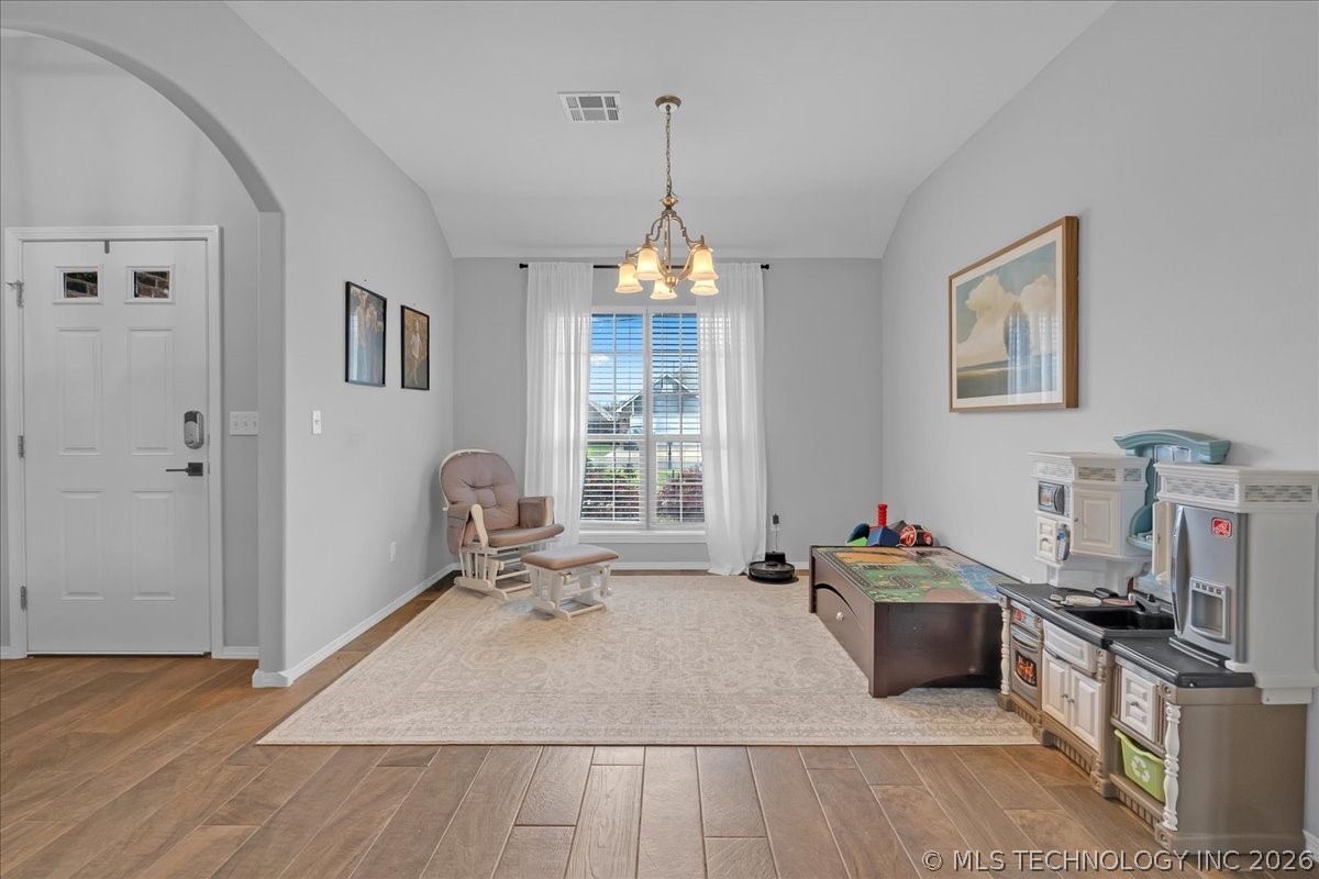 26530 Foxen Drive Property Photo 19