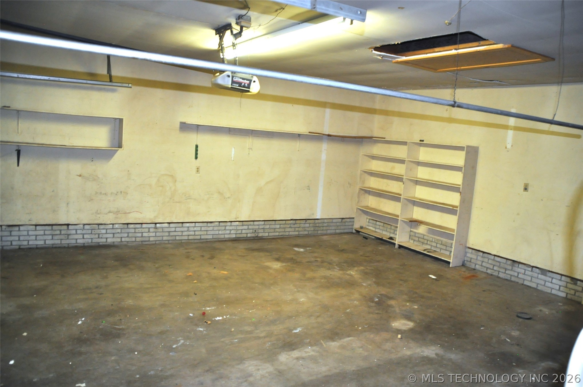 6916 E 15th Place Property Photo 16