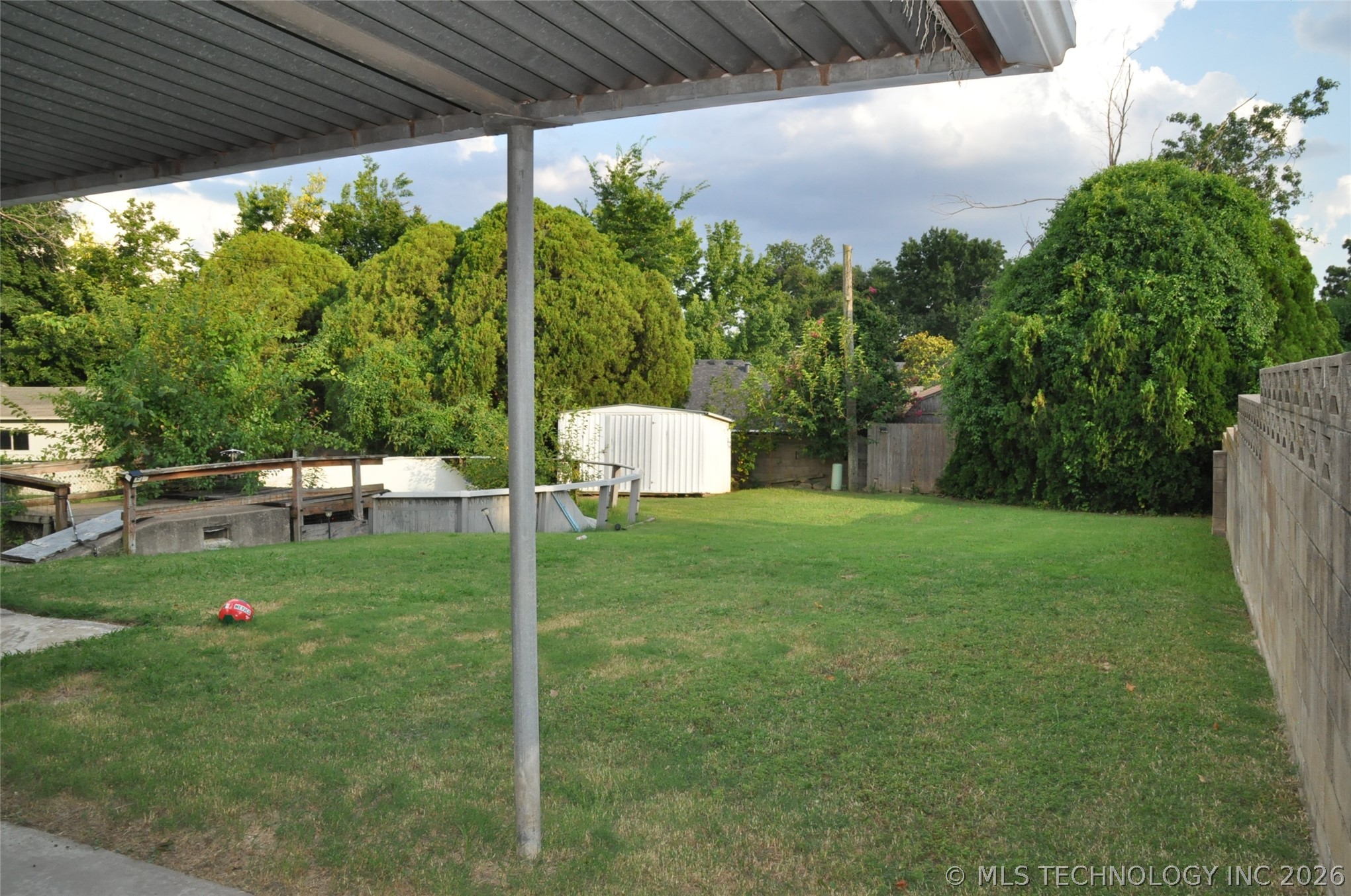 6916 E 15th Place Property Photo 19