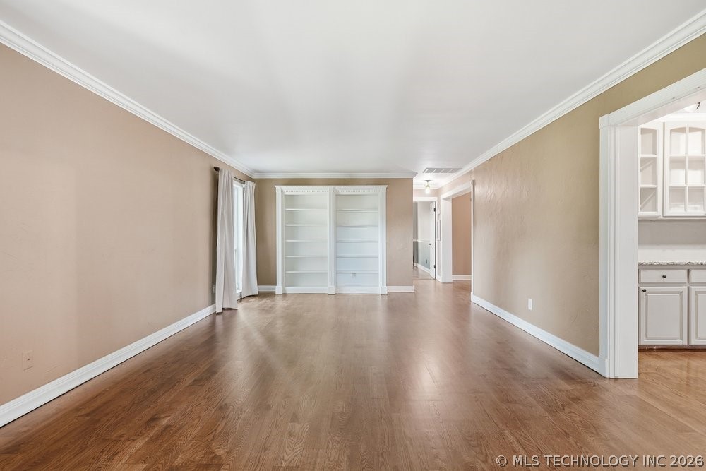 10654 S 66th East Avenue Property Photo 6