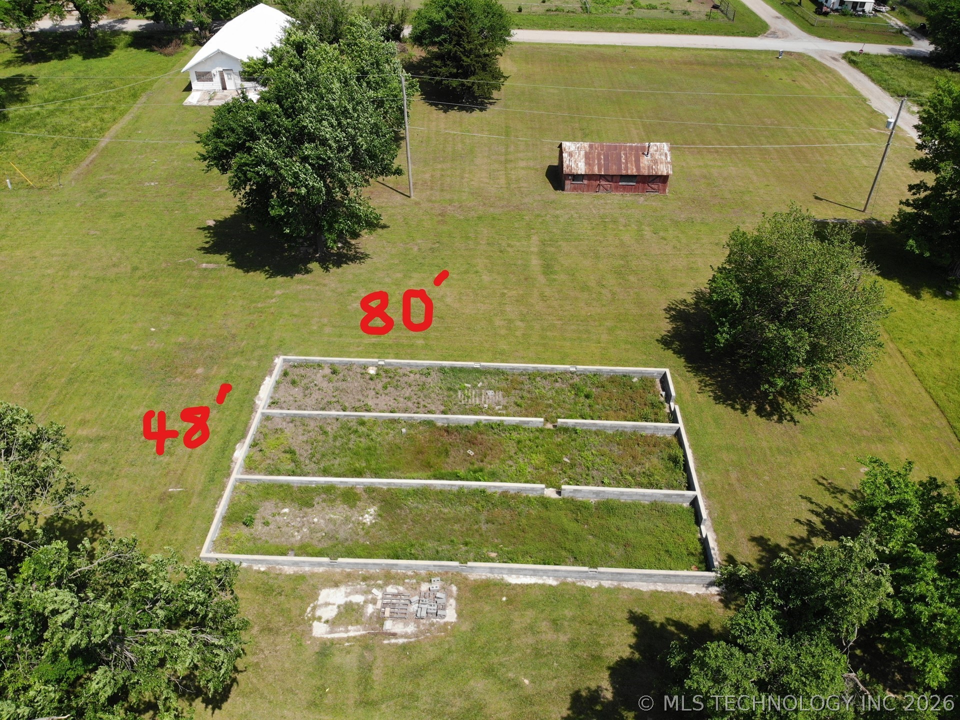 116 E 4th Street Property Photo 13