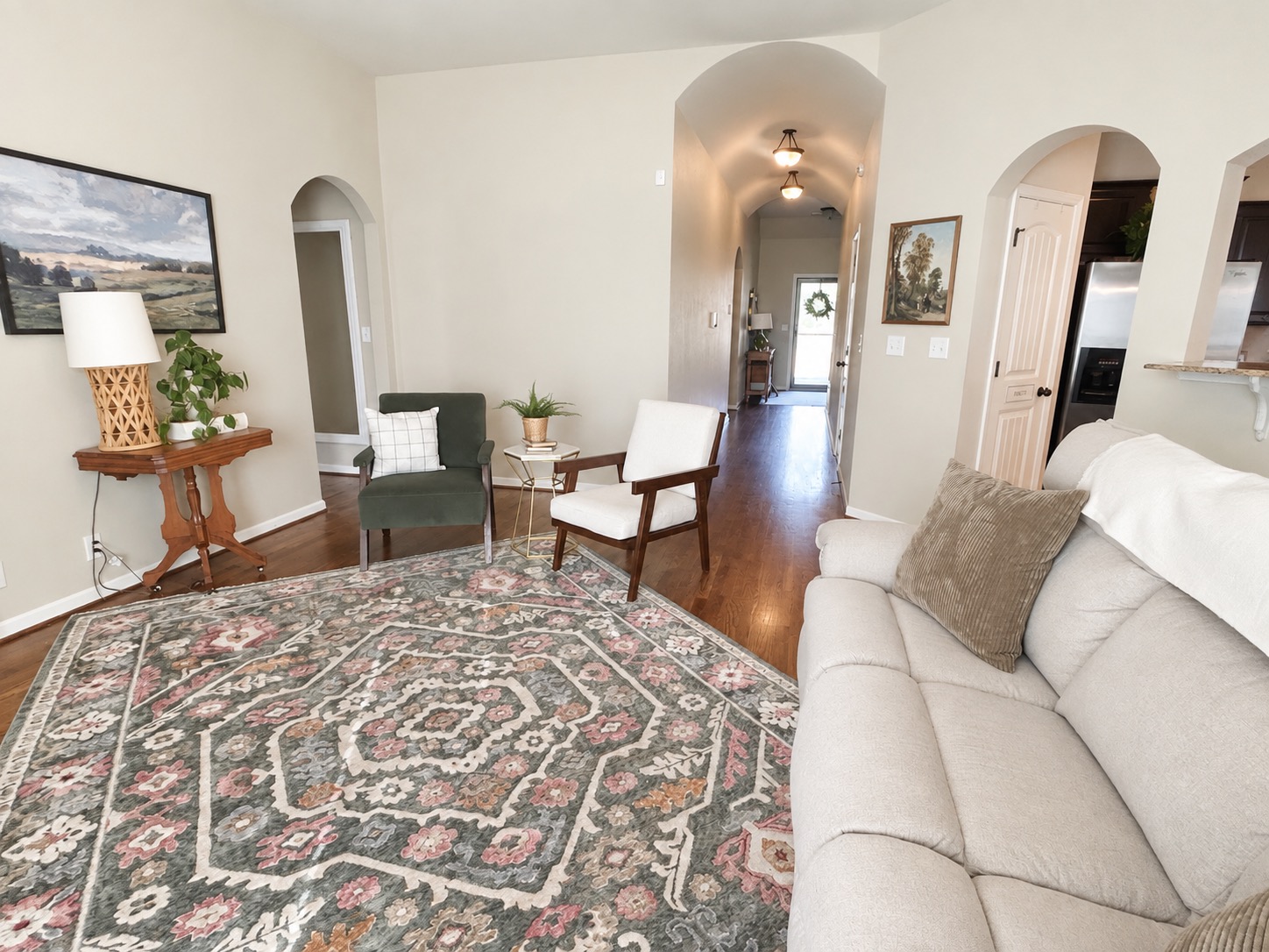 3906 S Maple Avenue Property Photo 4