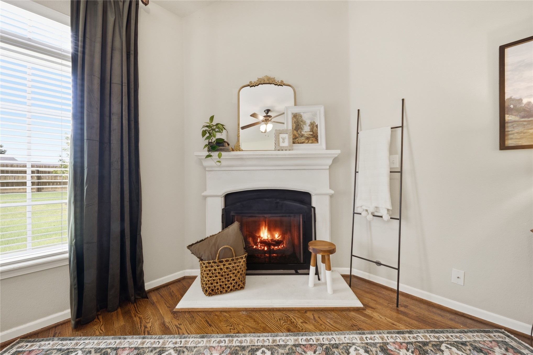 3906 S Maple Avenue Property Photo 11