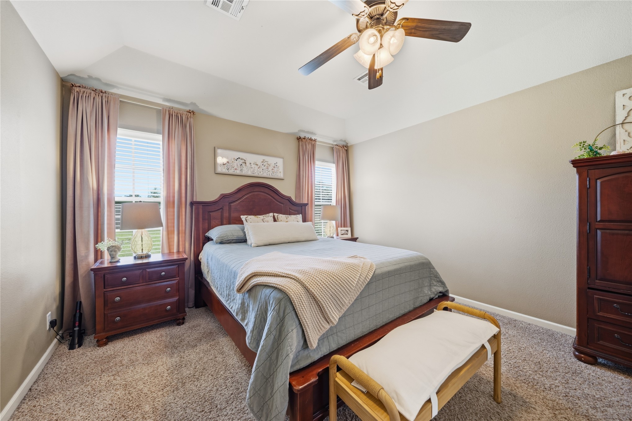3906 S Maple Avenue Property Photo 18