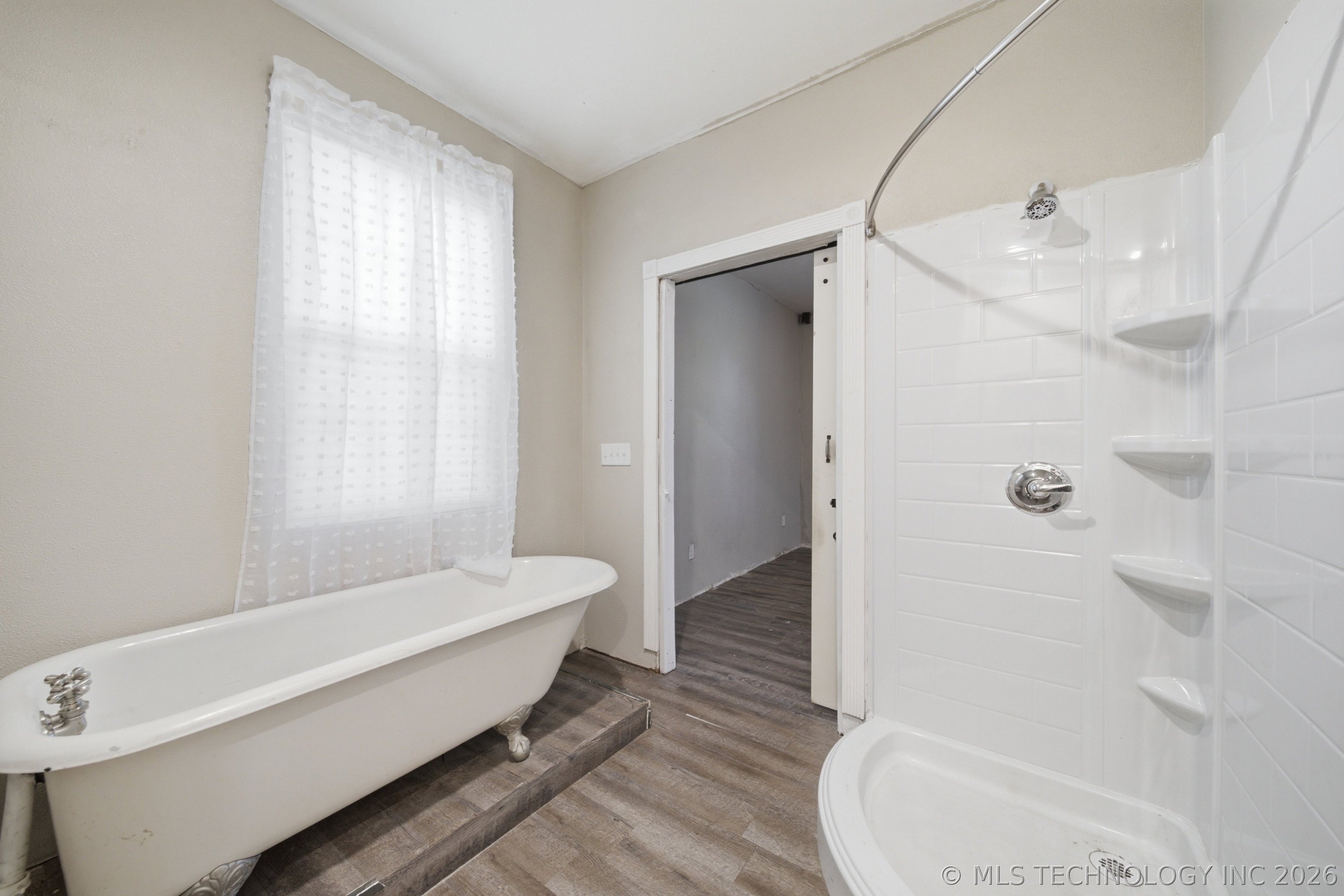 2302 E 96th Street North Property Photo 19