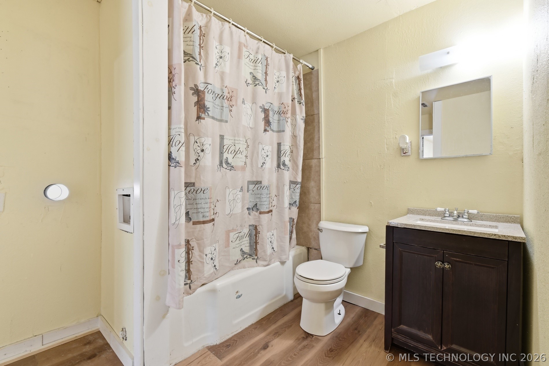 2725 W Cameron Street Property Photo 13