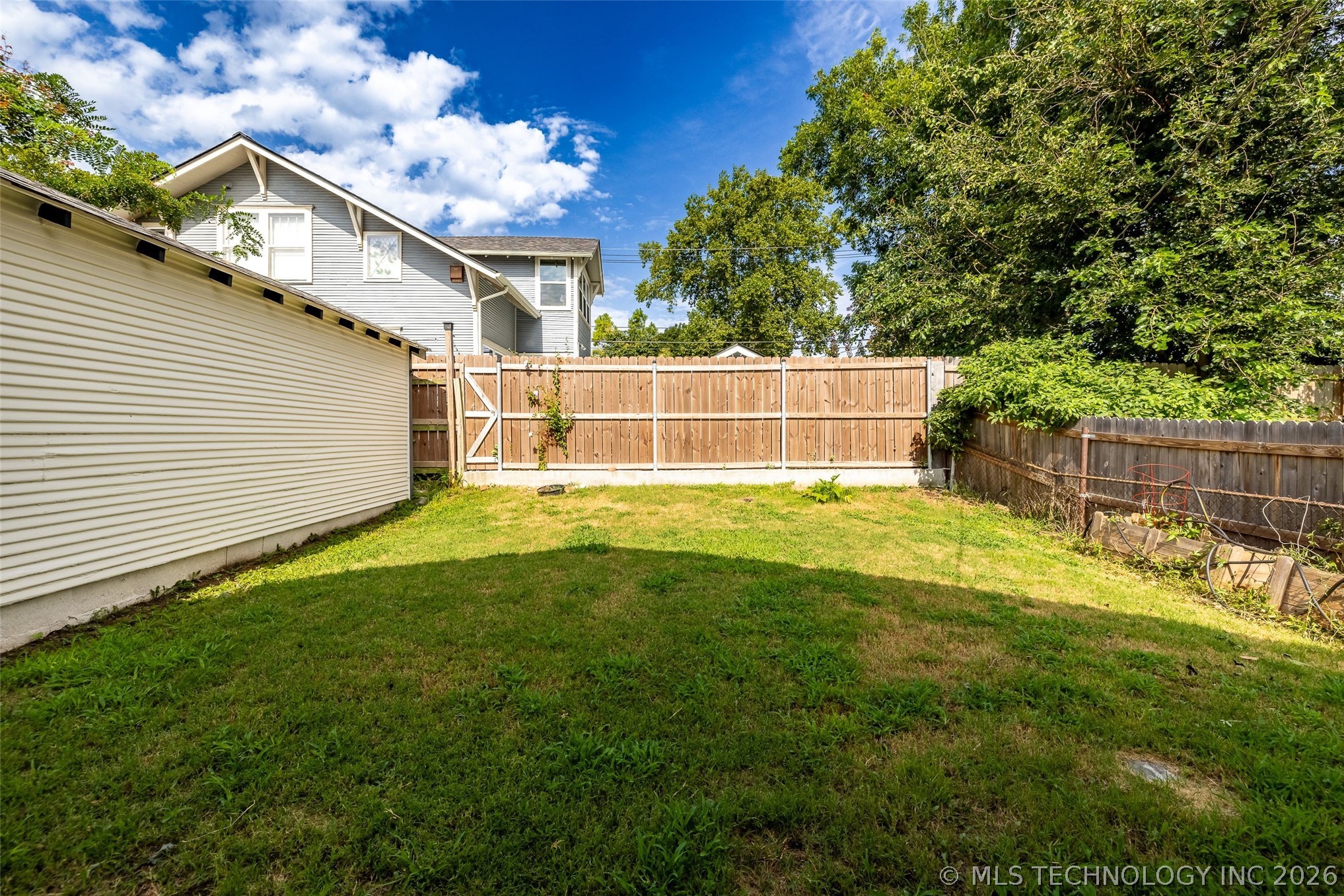 542 N Tacoma Avenue Property Photo 60