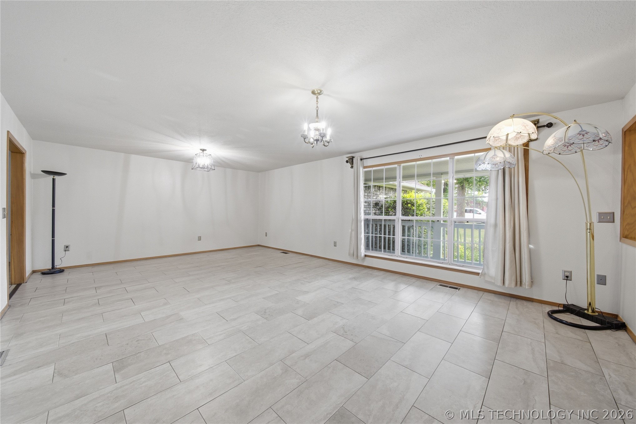 202 Remington Place Property Photo 6