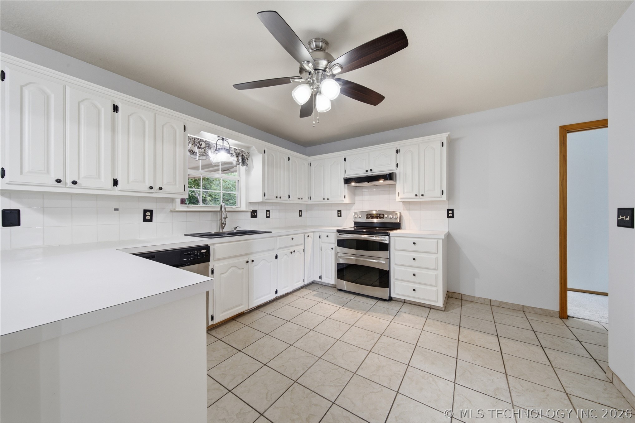 202 Remington Place Property Photo 13