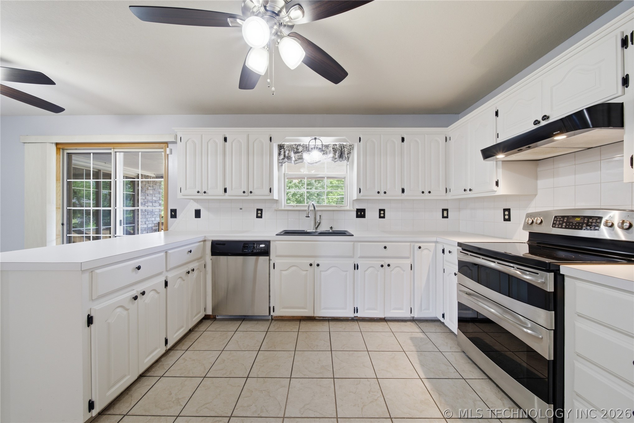 202 Remington Place Property Photo 14