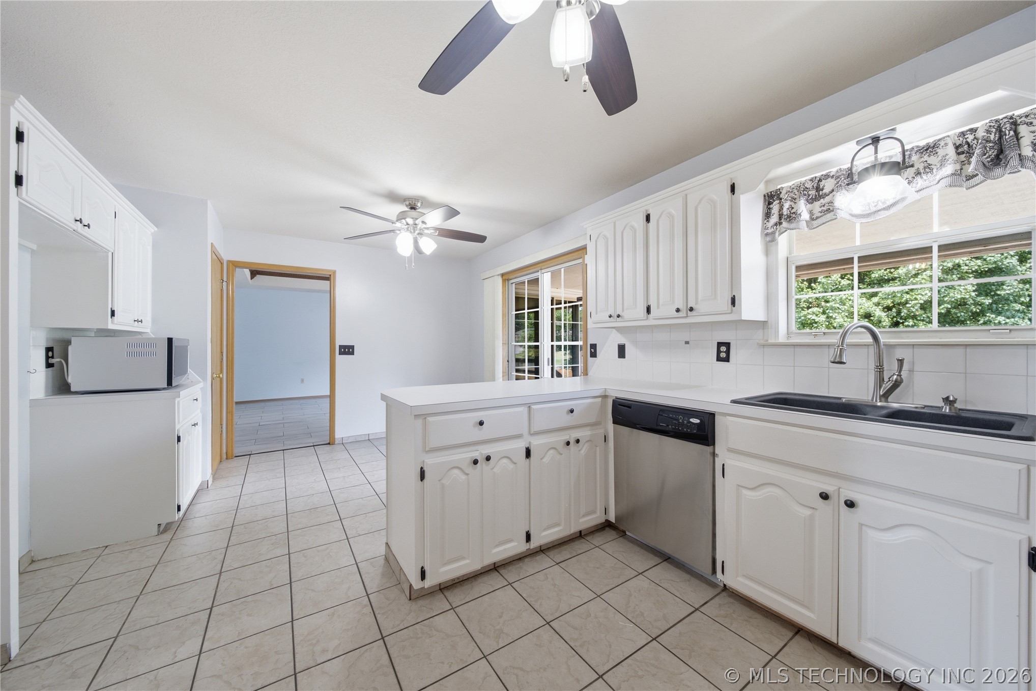 202 Remington Place Property Photo 16