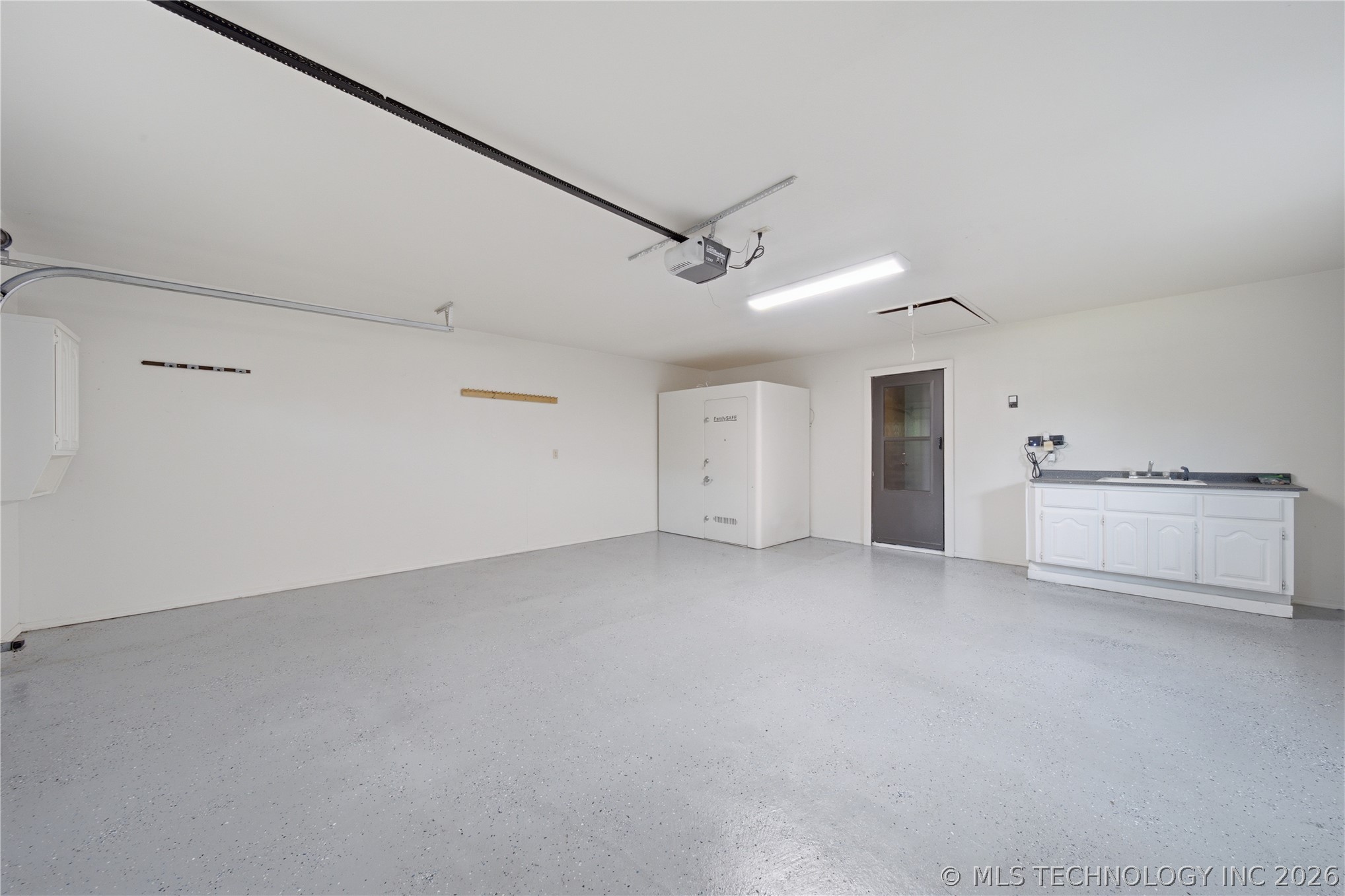 202 Remington Place Property Photo 37