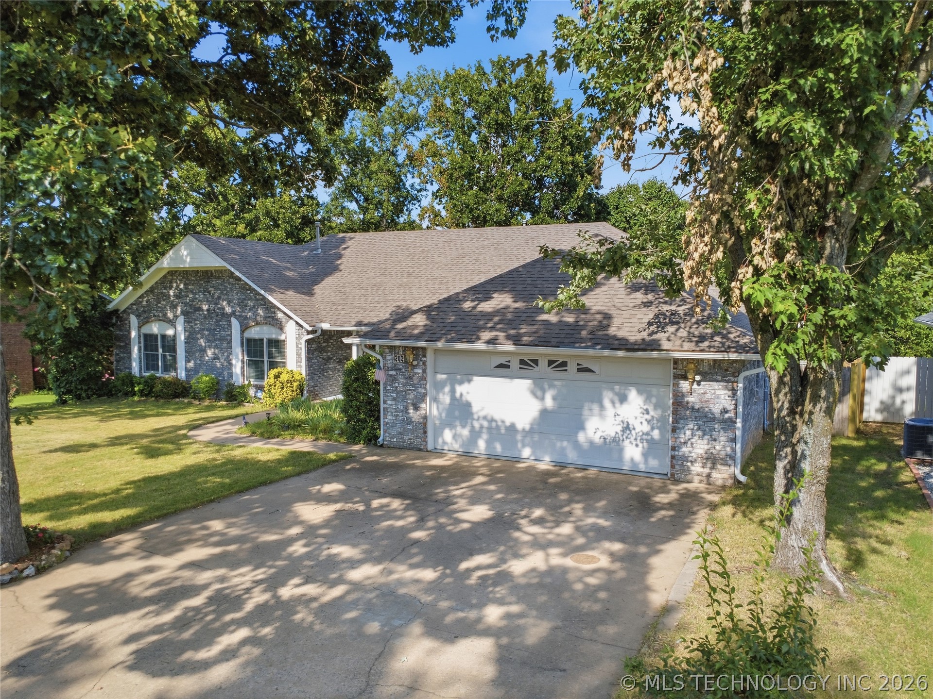 202 Remington Place Property Photo 48