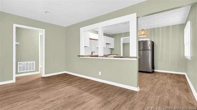 301 Se Park Street Property Photo 3
