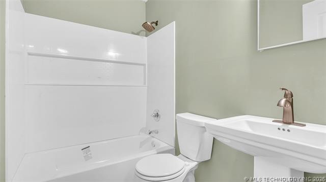 301 Se Park Street Property Photo 5