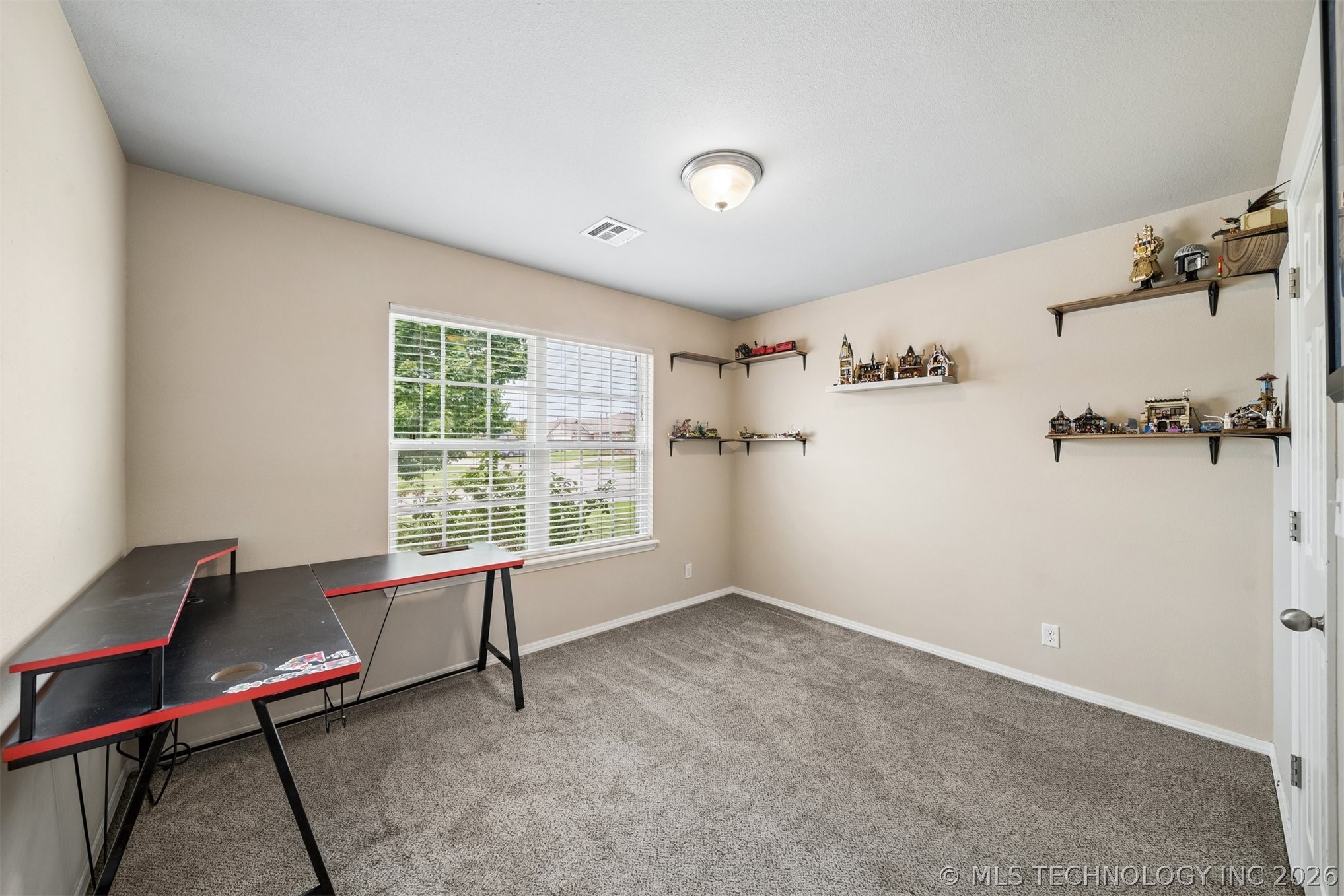 25066 E 93rd Street S Property Photo 5