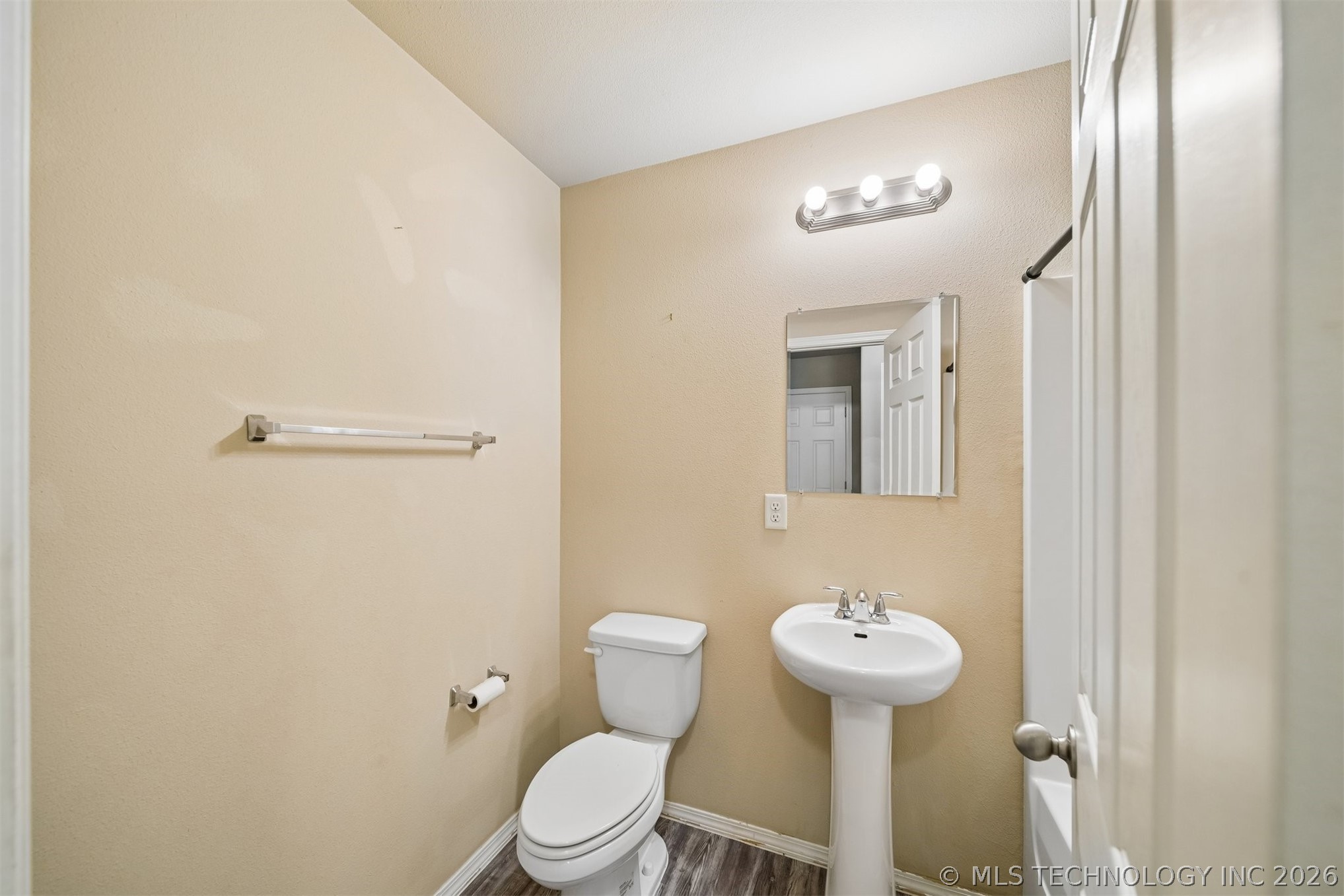 25066 E 93rd Street S Property Photo 11