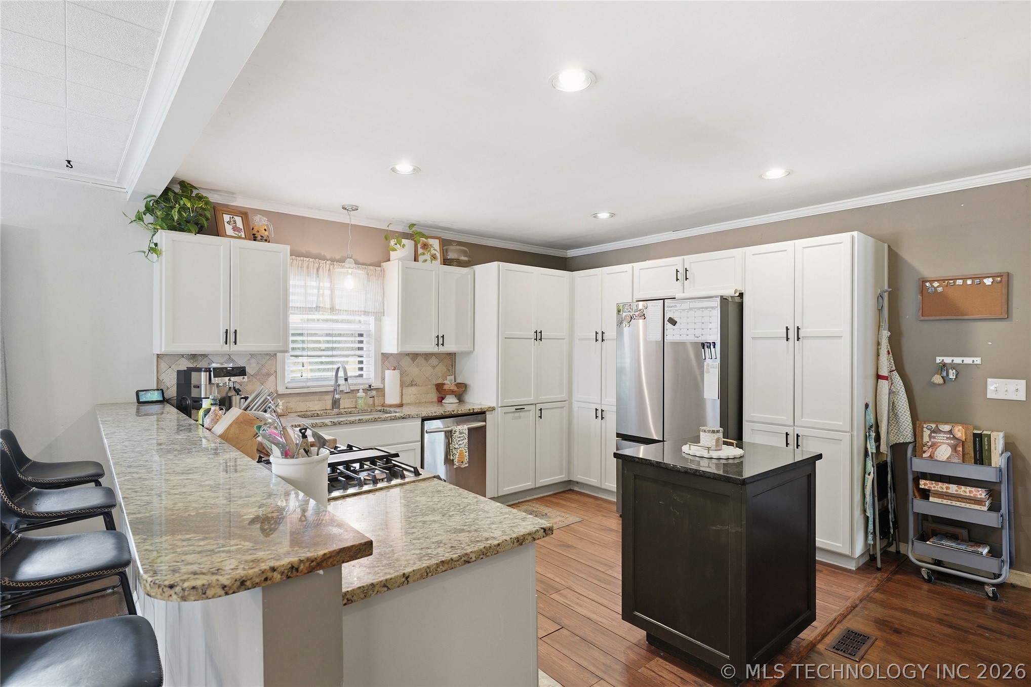 2303 S Delaware Court Property Photo 8