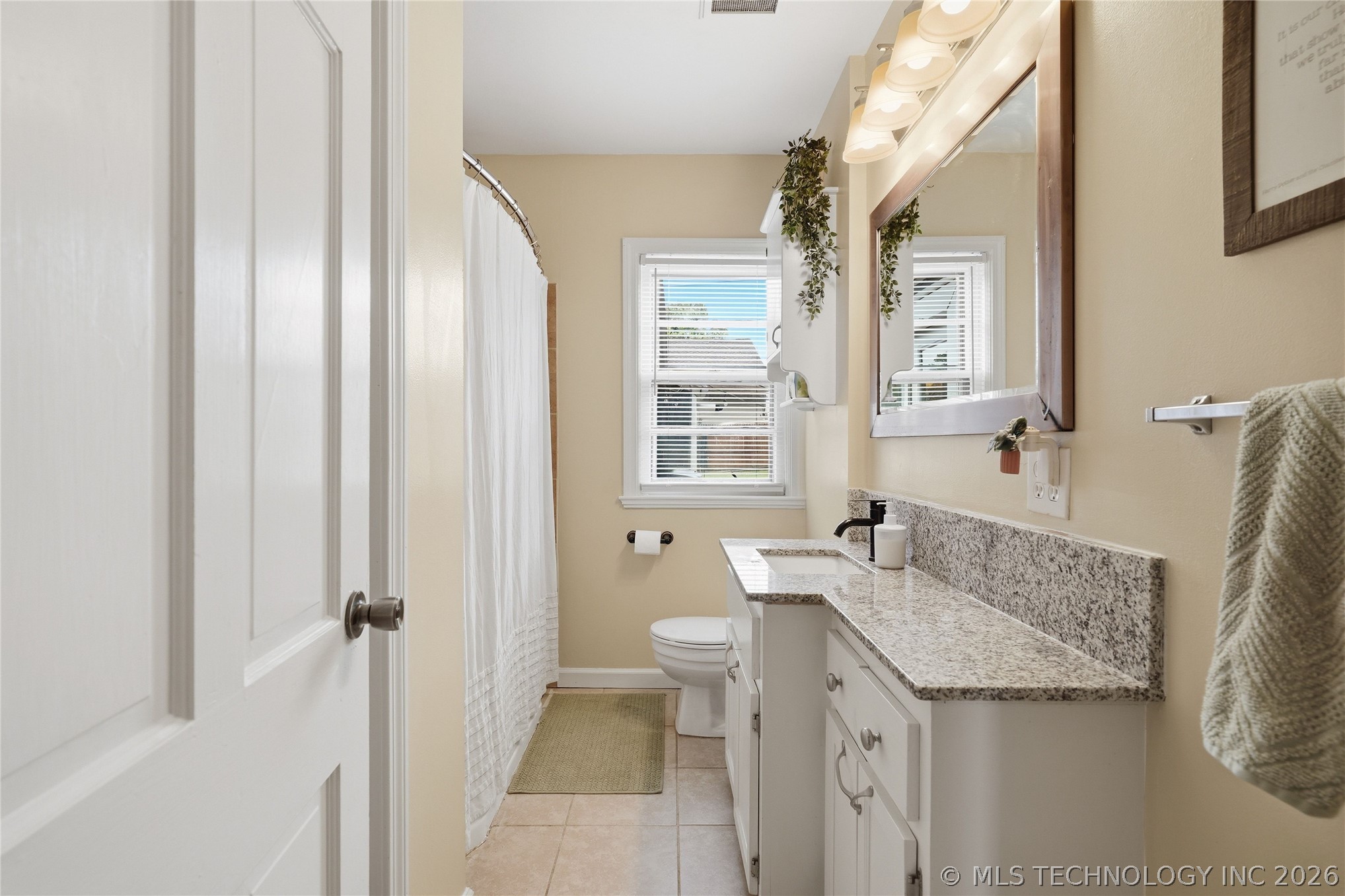 2303 S Delaware Court Property Photo 15
