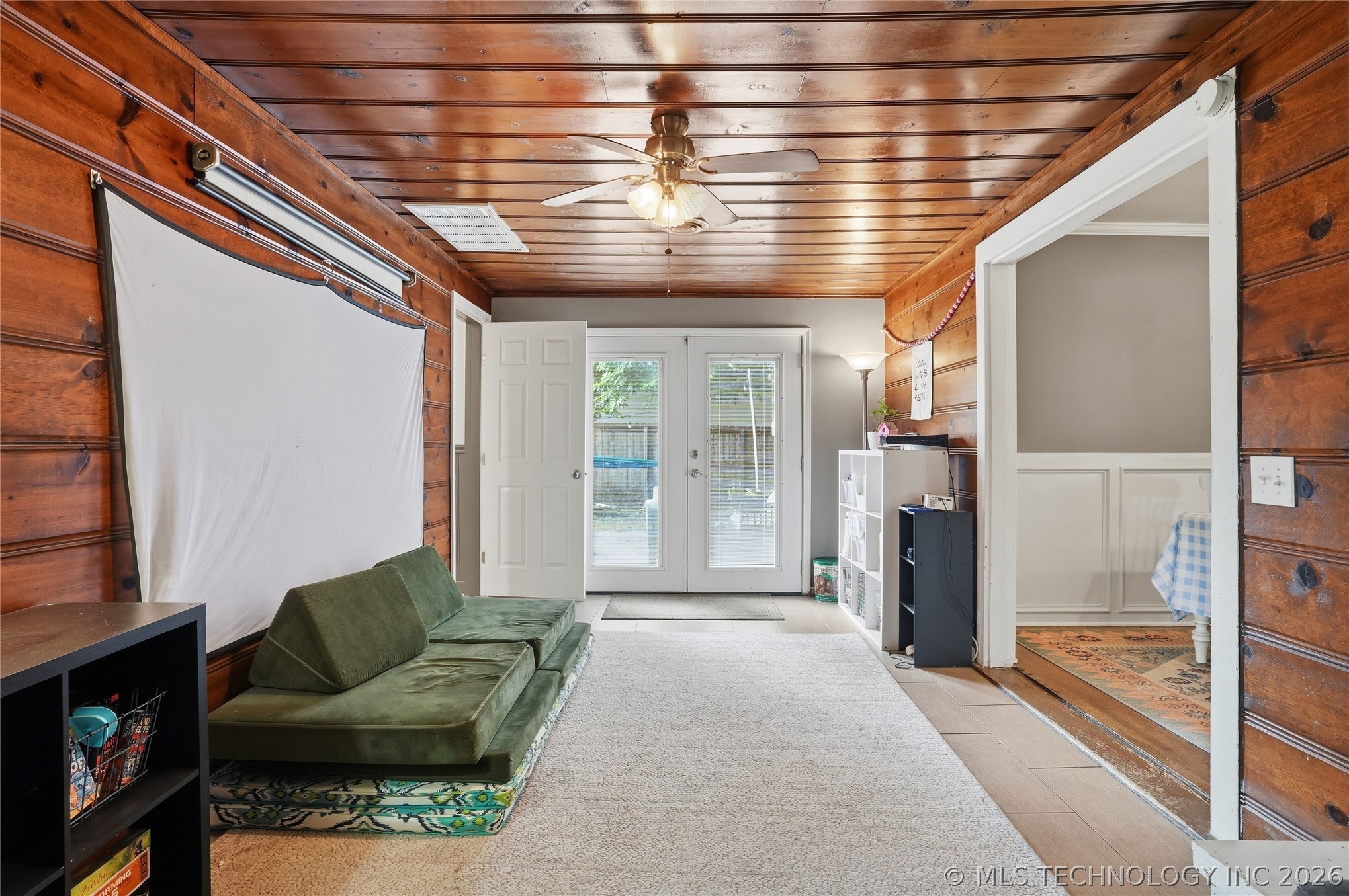 2303 S Delaware Court Property Photo 21