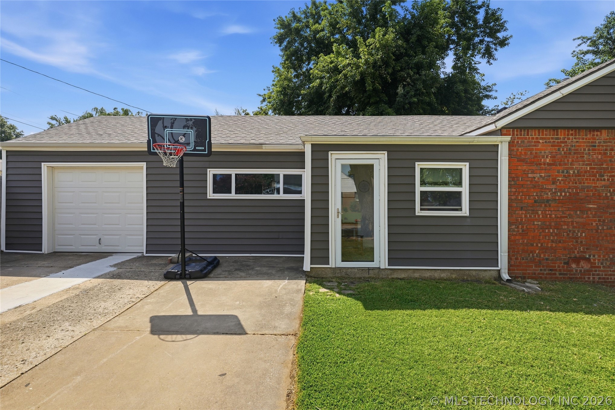 2303 S Delaware Court Property Photo 31